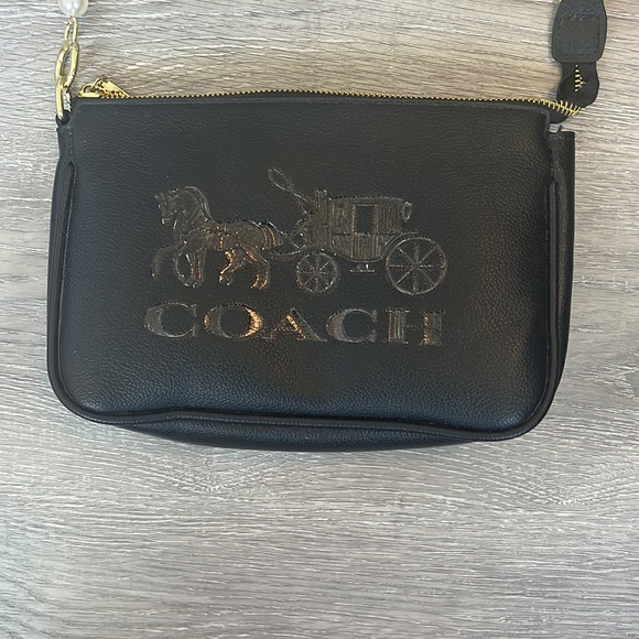 Purse - Picture 2 of 3